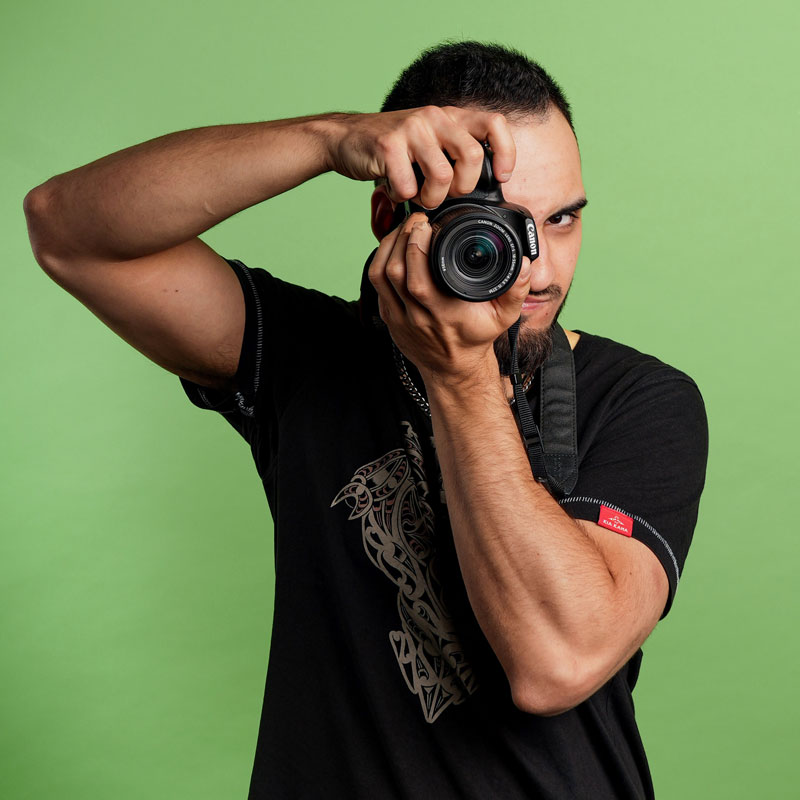 Curso de iluminación en estudio y exterior en Barcelona. Aprende a dominar la luz y lleva tus fotografías al siguiente nivel en DateCuenta