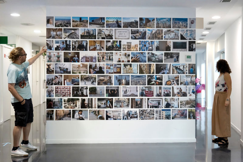 Exposición final curso fotografía avanzada trabajó el tema de la vivienda