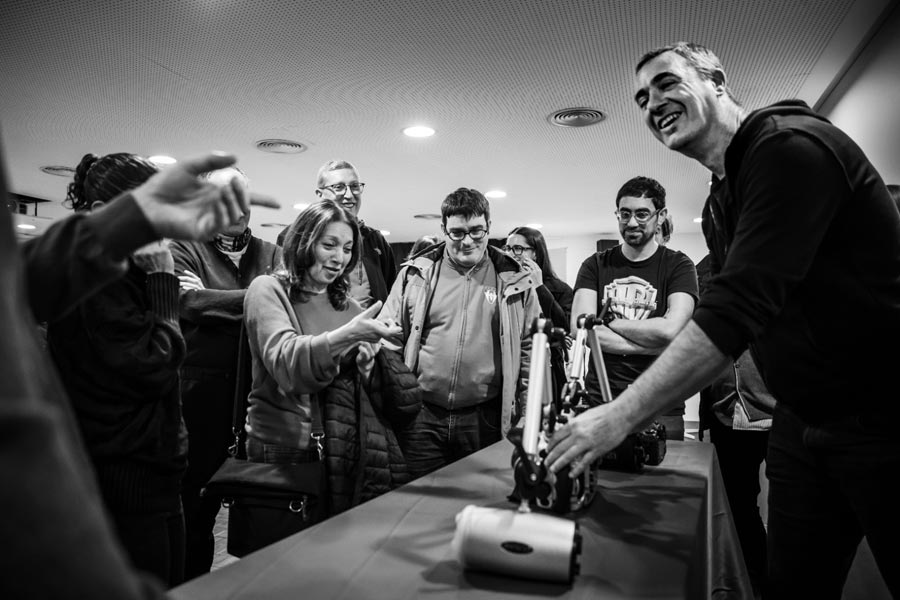 Fotografía y biología para narrar el océano